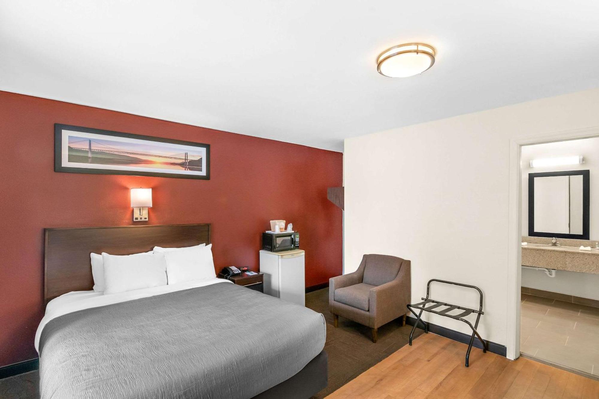 Quality Inn Queensbury Eksteriør bilde