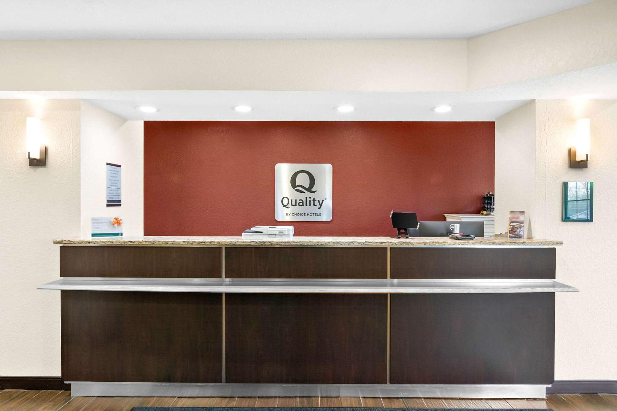 Quality Inn Queensbury Eksteriør bilde